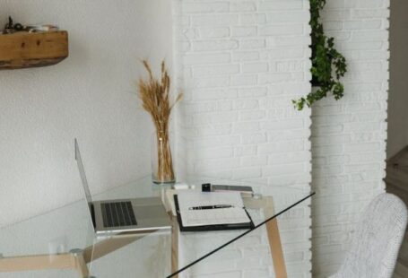 Climbing Plants - Workspace on Glass Table